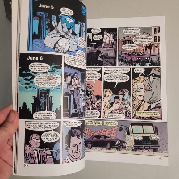 BATMAN Year One DC Comics - Picture 3 of 4